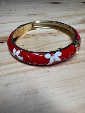 JTF Cloisonne Enamel Hinged Bangle Bracelet Red Floral Enamel Gold